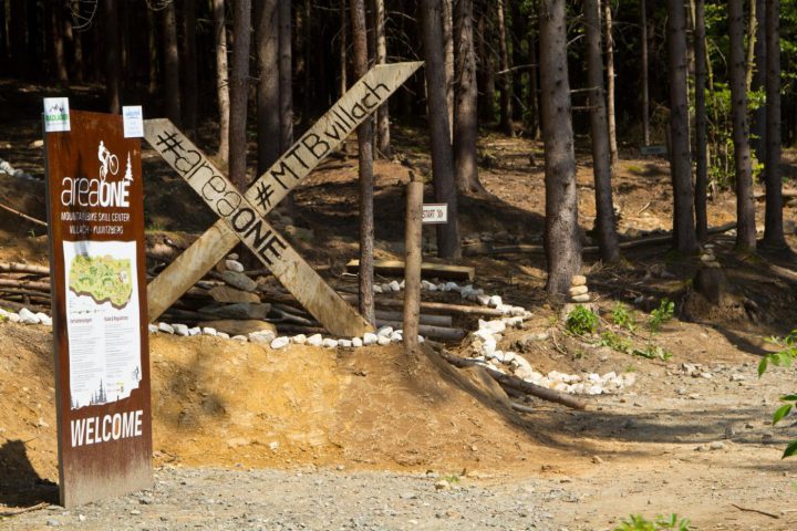 Beschilderung der areaone abgeschlossen
