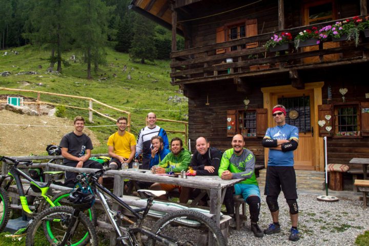 3300 Singletrail Tiefenmeter Feuerwerk mit Gondelunterstützung am Nassfeld in Kärnten